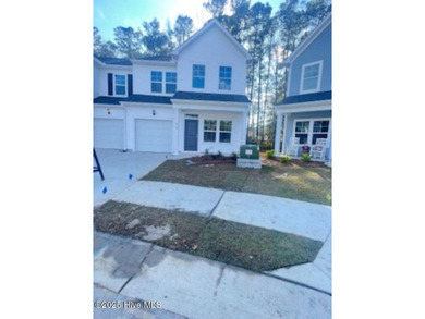 Beach Townhome/Townhouse For Sale in Calabash, North Carolina