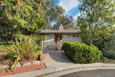 Beach Home For Sale in La Jolla, California