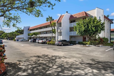 Beach Condo For Sale in Lauderhill, Florida