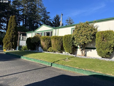 Beach Home For Sale in Brookings, Oregon