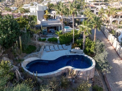Beach Home For Sale in Pedregal Csl,