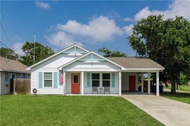 Beach Home For Sale in Rockport, Texas