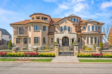 Beach Home For Sale in Malba, New York
