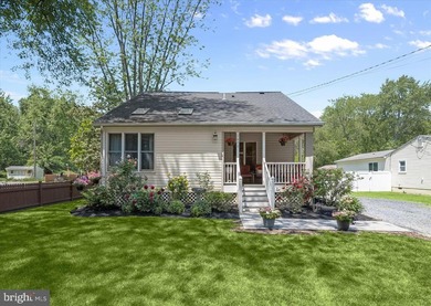 Beach Home For Sale in Annapolis, Maryland