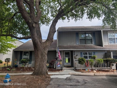 Beach Townhome/Townhouse For Sale in Diamondhead, Mississippi