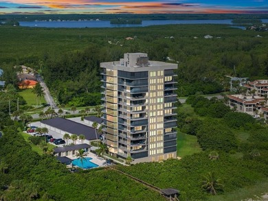 Beach Condo For Sale in Hutchinson Island, Florida