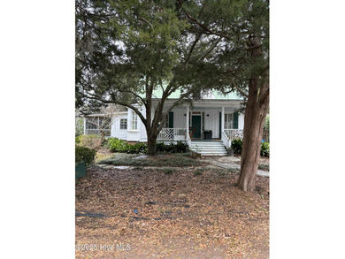 Beach Home Sale Pending in Wilmington, North Carolina