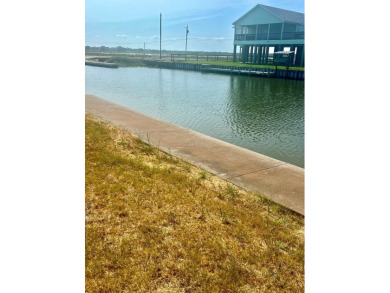 Canal front lot in Holiday Beach with concrete bulkhead in place - Beach Lot for sale in Rockport, Texas on Beachhouse.com