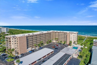 Beach Condo For Sale in Cocoa Beach, Florida