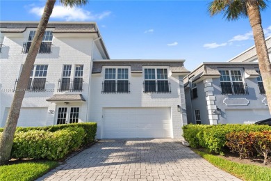 Beach Townhome/Townhouse For Sale in Hillsboro Beach, Florida