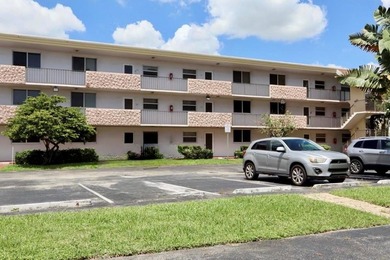 Beach Condo For Sale in Sunrise, Florida