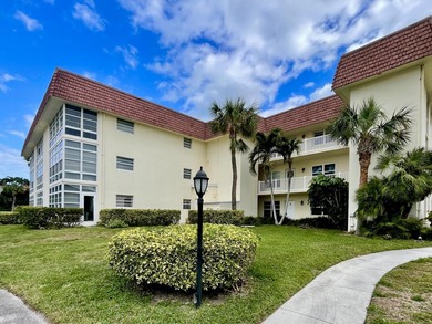 Beach Condo For Sale in Vero Beach, Florida