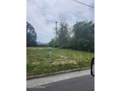 Beach Lot For Sale in Morehead City, North Carolina