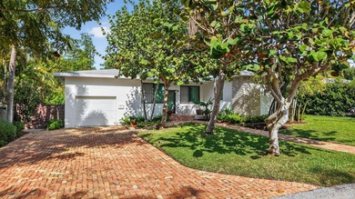 Beach Home For Sale in Delray Beach, Florida