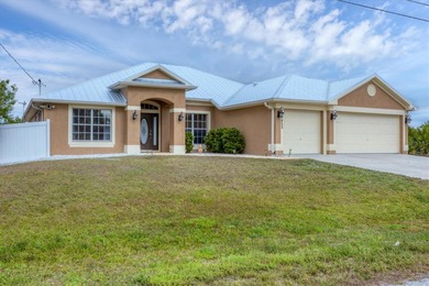 Beach Home For Sale in Port Charlotte, Florida