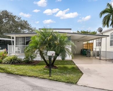 Beach Home For Sale in Davie, Florida