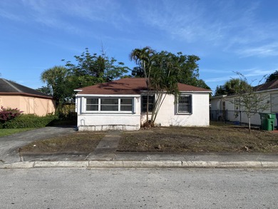 Beach Home For Sale in Riviera Beach, Florida