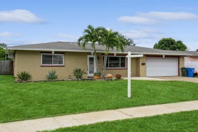 Beach Home Sale Pending in Bradenton, Florida