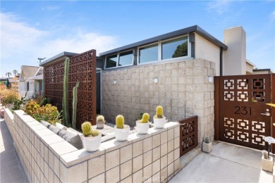 Beach Home For Sale in Newport Beach, California