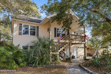 Beach Home For Sale in Emerald Isle, North Carolina