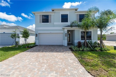 Beach Home For Sale in Fort Myers, Florida