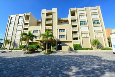 Beach Condo For Sale in Longboat Key, Florida