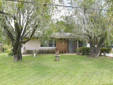 Beach Home For Sale in Port Saint Lucie, Florida