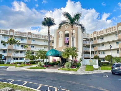 Beach Condo For Sale in Tamarac, Florida