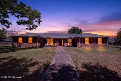 Beach Home Sale Pending in Biloxi, Mississippi