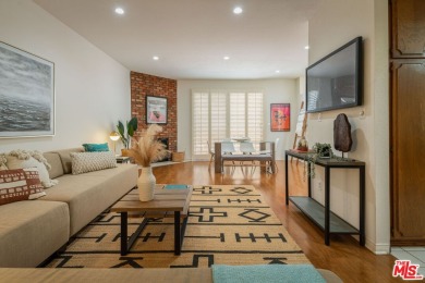 Beach Townhome/Townhouse For Sale in Santa Monica, California