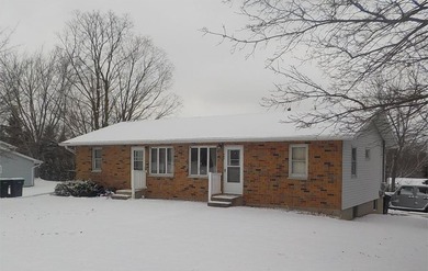 Beach Home For Sale in Sturgeon Bay, Wisconsin