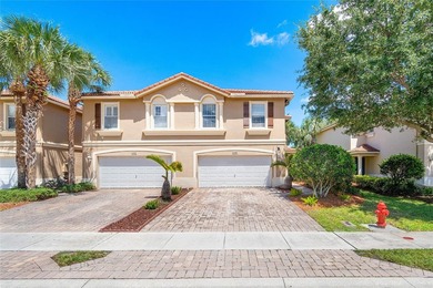 Beach Townhome/Townhouse Active Under Contract in Greenacres, Florida