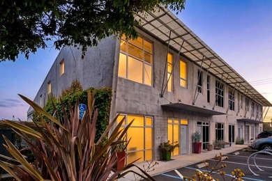 Beach Condo For Sale in Santa Cruz, California