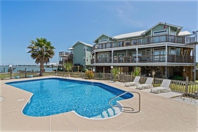 Beach Condo For Sale in Dauphin Island, Alabama