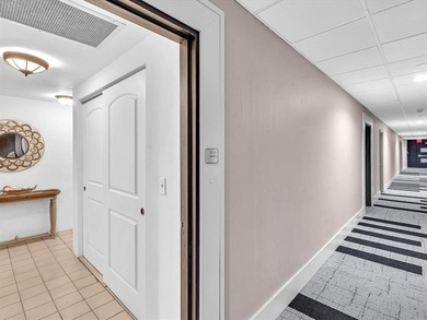 Beach Condo For Sale in Fort Lauderdale, Florida