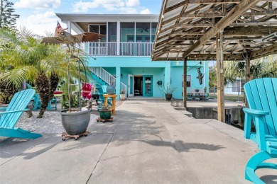 Beach Home For Sale in Crystal River, Florida