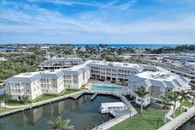 Beach Condo For Sale in Holmes Beach, Florida