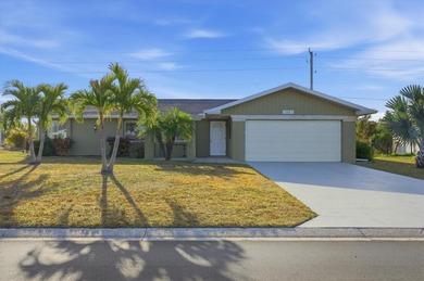 Beach Home For Sale in Rotonda West, Florida