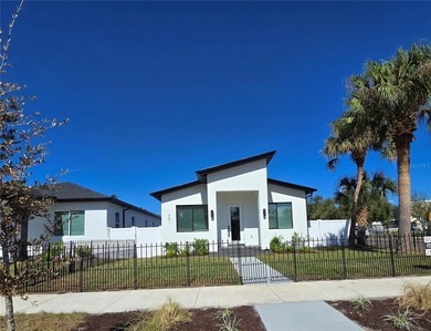 Beach Home For Sale in St. Petersburg, Florida