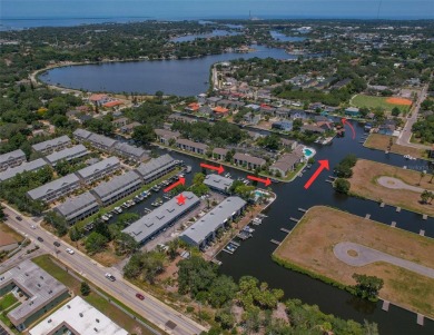 Beach Townhome/Townhouse For Sale in Tarpon Springs, Florida