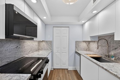 Beach Condo For Sale in Singer Island, Florida