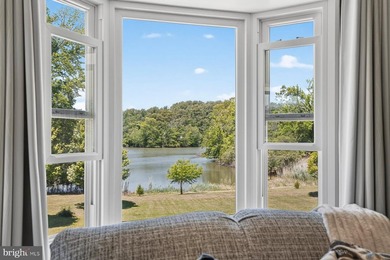 Beach Home For Sale in Edgewater, Maryland
