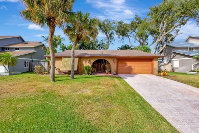 Beach Home For Sale in Palm Beach Gardens, Florida