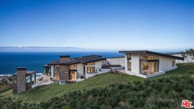 Beach Acreage For Sale in Malibu, California