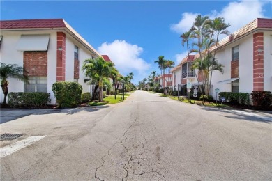 Beach Condo For Sale in Pompano Beach, Florida