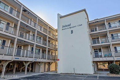 Beach Condo For Sale in Atlantic Beach, North Carolina