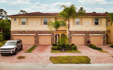 Beach Townhome/Townhouse Active Under Contract in Stuart, Florida