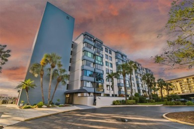 Beach Condo For Sale in Clearwater Beach, Florida