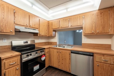 Beach Condo For Sale in Sunrise, Florida