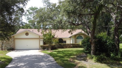 Beach Home Sale Pending in Homosassa, Florida